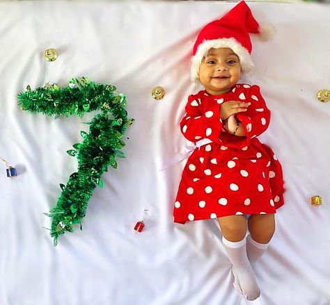 Theme Christmas ... Christmas Theme Photoshoot Baby, 7th Month Baby Photoshoot Ideas, Christmas Theme Photoshoot, Christmas Theme Baby Photoshoot, 7th Month, 7 Month Baby, One Month Baby, Baby Christmas Photos, Monthly Baby Photos