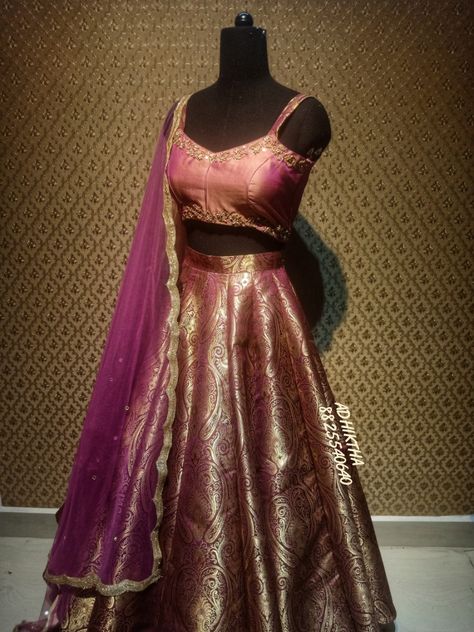 Banarasi Crop Top Lehenga, Brocade Silk Lehenga, Banarsi Lahenga Design, Banarsi Skirt And Top, Brocade Lehenga Blouse Designs, Banarasi Skirt And Top, Silk Crop Top And Skirt Indian, Brocade Skirt And Blouse Styles, Brocade Lehenga Designs