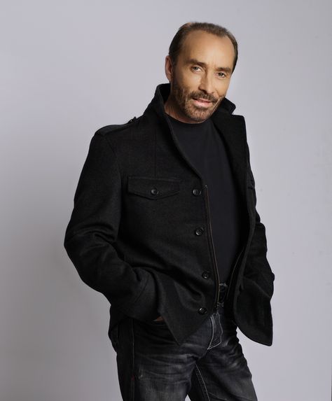 Interview with Lee Greenwood by Dr Nancy Berk for Parade.com Easy To Read Bible, Lorrie Morgan, Lee Greenwood, Johnny Mathis, Only Song, American Gods, Music Promotion, Adam Sandler, Music Icon