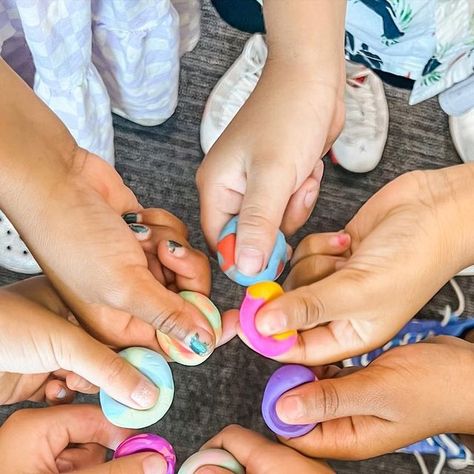 🌿Mayleen Call on Instagram: "Worry stones 🥏💫 you know it’s a good activity when you do it on Friday and they ask you about it first thing Monday morning 😂 Last Friday, we read Alma and the Worry Stone and made hats for conquering our first week! They always think the dragon is so cute. Then I called groups to my back table to make the worry stones (I let them pick two colors) we swirl and mix them, then I help press their thumb down in the center! I took them home and baked them over the weekend, and they got to take them home today! Making the actual worry stones was inspired by @truelifeimateacher (thanks Theresa!) forever ago!   The dragon hats are linked in my free resources, and materials for this activity are linked in my Amazon storefront under Back to School! If you swipe to th Alma And The Worry Stone Activities, Wilma Jean The Worry Machine Activities, Transition Ideas, School Open House, Dragon Hats, Thumbs Down, Last Friday, Amazon Storefront, Worry Stones