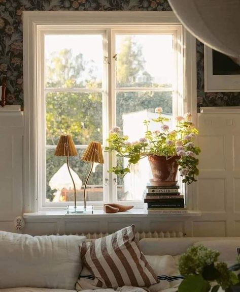 Window Ledge Decor, Ledge Decor, Dark Modern, Window Ledge, Countryside House, Cabins And Cottages, Cozy Cottage, Interior Inspo, First Home