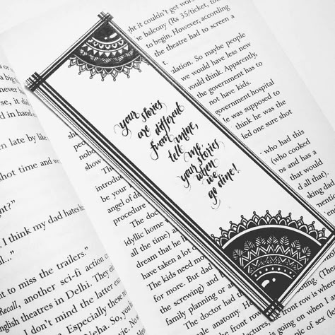 Mandala Art Bookmark With Quotes, Book Marks Mandala Art Easy, Mandala Art Bookmark Easy, Doodle Art Bookmarks, Bookmark Mandala Design, Cute Bookmarks Diy Simple, Bookmarks Handmade Mandala, Bookmarks Doodle, Krishna Bookmark