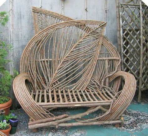 Weaving Willow, Willow Furniture, Twig Furniture, Twig Crafts, Willow Weaving, Deco Nature, Chair Furniture, Art Chair, Garden Structures