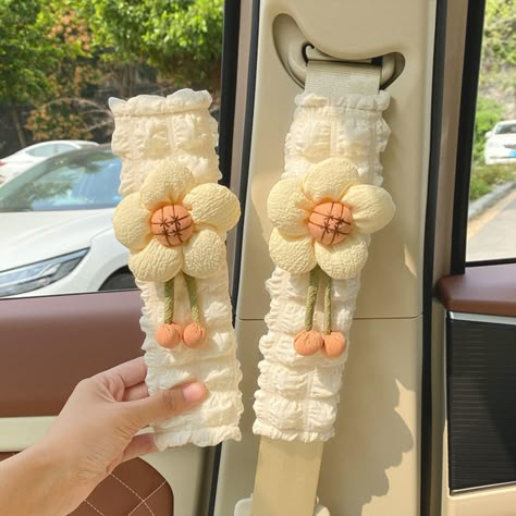 PRICES MAY VARY. 【Soft Auto Seat Belt Cover】: Our car seat belt cover pad is soft and high-quality, suitable for adults, women and children, providing better cushioning, protecting your shoulders, and can effectively prevent you and your family members are rubbed or chafed by seat belts. 【Kawaii Car Accessories】: Each seat belt shoulder pad has a cute flower accessory on it, which can decorate the interior of the car and add beauty. Women and children will love it more. 【Easy to use and install】 Carseat Strap Covers Diy, Floral Car Seat Covers, Yellow Car Decorations, Car Indoor Decor, Cute Car Set Up, Things To Decorate Your Car, Brown Car Accessories, Tan Interior Car Decor, Inner Car Decor