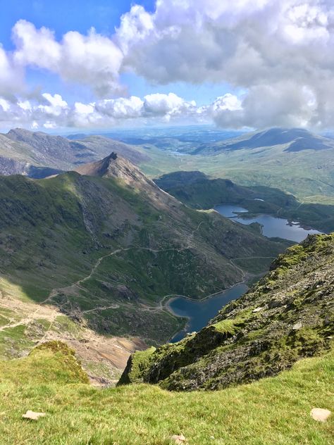 Mount Snowdon Wales, Uk Mountains, Mount Snowdon, Snowdon Mountain, North Wales Aesthetic, Welsh Landscape, Wales Mountains, Hiking Places, Visit Wales