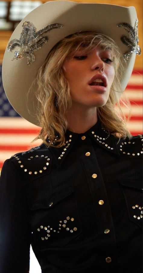 Cora Keegan, Styled By, Cowboy Fashion, Western Glam, Urban Cowgirl, Cowboy Aesthetic, Cowgirl Fashion, Wilde Westen, Urban Cowboy