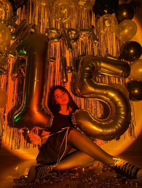 15 years old 15 Year Girl Birthday Party Ideas, Birthday Party Aesthetic, 15th Birthday Party Ideas, Glow Birthday Party, Glow Birthday, Vision Board Pics, Party Aesthetic, Girl Advice, Girl Birthday Party