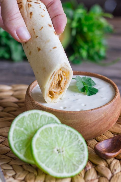 Sweet and spicy shredded chicken wrapped up in a crispy, crunchy baked tortilla with some Cilantro Lime Cream for dipping Honey Lime Chicken, Lime Cream, Chicken Taquitos, Mexican Foods, Salisbury Steak, Heart Food, Num Num, Honey Lime, Lime Chicken