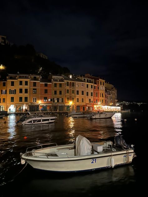 Italian Evening Aesthetic, Italian Grunge Aesthetic, Italy At Night Aesthetic, Italy Night Aesthetic, Italian Summer Night, Portofino Italy Aesthetic, Night In Italy, Italy Portofino, Italia Aesthetic