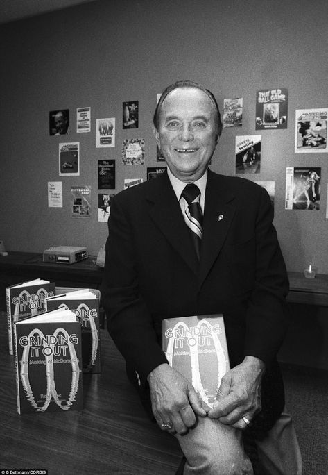 The mastermind: Ray Kroc (pictured in May 1977) eventually purchased the company from the McDonalds and took the helm at the fast food chain to turn it into the multibillion dollar empire that it is today  Read more: http://www.dailymail.co.uk/news/article-2213917/Retro-photos-McDonalds-quaint-burger-joint-glory-days-booming-global-franchise.html#ixzz2oGaJVYtP Ray Kroc, Usa Dream, Mcdonald Menu, American Fast Food, San Bernardino California, California Restaurants, Impossible Burger, Burger Places, In-n-out Burger