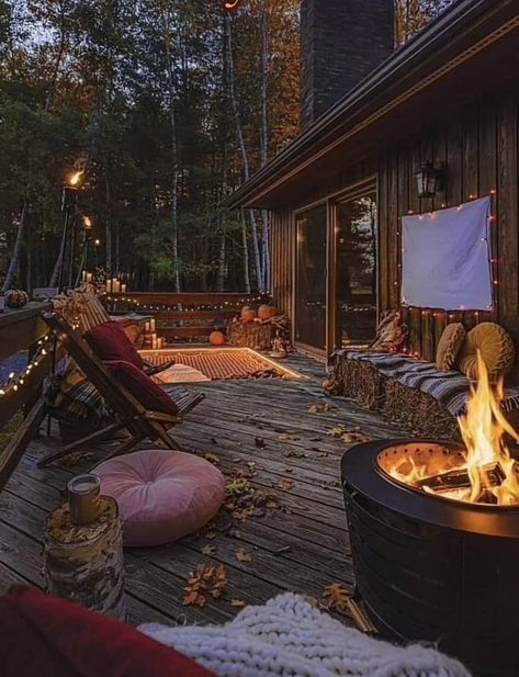 Bonfire Party Ideas Backyard, Bonfire Party Ideas, Fall Hygge, Cabin Aesthetic, Bonfire Party, Cabin In The Woods, Cabin Life, Cozy Cabin, Cabin Homes