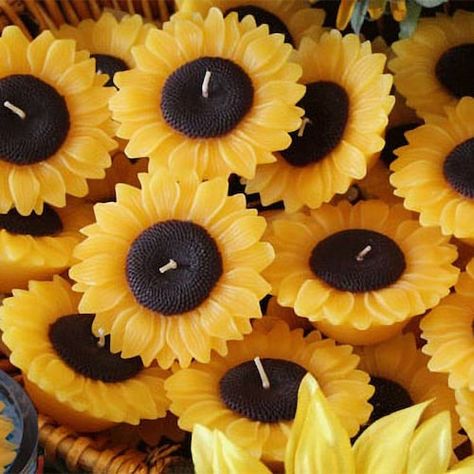 Floating Flower Candles, Candles Box, Wedding Reception Tables Centerpieces, Sunflower Candle, Reception Table Centerpieces, Sunflower Party, Sunflower Baby Showers, Sunflower Themed Wedding, Candle Wedding Favors