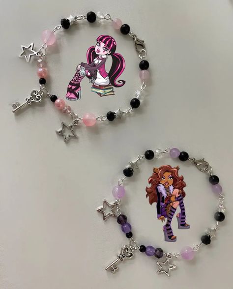 monster high bracelet purple pink Monster High Bracelets, Matching Braclet Ideas, Monster High Bracelet, Bracelet Ideas Matching, Matching Bracelets Ideas, Matching Bracelet Ideas, Homemade Bracelets, Bracelet Inspo, Bead Charms Diy