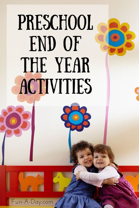 10+ end of the school year activities for preschool and kindergarten kiddos - end of the year programs, preschool portfolios, special theme days, etc! Sped Centers, Preschool Memory Book, Preschool Portfolio, Graduation Activities, Spring Lesson Plans, End Of The Year Activities, Preschool Teachers, End Of Year Activities, Activities For Preschool