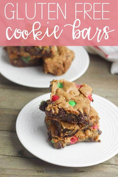 M And M Cookie Bars, Green M And M, Gluten Free Christmas Baking, Gluten Free Desserts Cookies, Gluten Free Christmas Treats, Gluten Free Hot Chocolate, Gluten Free Cookie Bars, Gluten Free Christmas Desserts, Chocolate Chip Cookie Bar Recipe