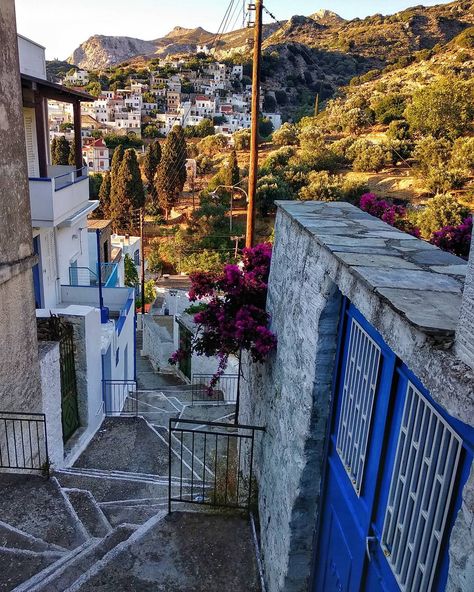 Green and white - the view from Filoti village!  www.naxos.gr  📷: Angie via (instagram.com/angie.griva)☀😊  #naxosandsmallcyclades #SmallCyclades #Aegean #Cyclades #naxos #Greece #cyclades_island #travelgreece #lovegreece #greekislands #aegeansea #visitgreece #island #naxosisland #villages #travel_greece #perfect_greece #travelworld_addiction #welovegreece #greekbeaches #Filoti #village Naxos Greece, Naxos Island, Travel Greece, Cyclades Islands, Visiting Greece, Aegean Sea, Paros, Greece Travel, Greek Islands