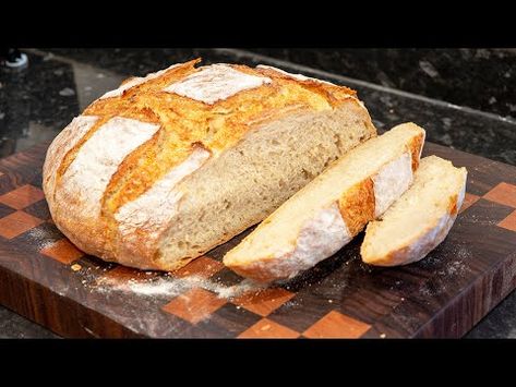 Bread Cloche, Pizza Homemade, Orange Cake Recipe, Tomato Pie, Baking Basics, Delicious Cream, Doughnut Recipe, Chocolate Chip Recipes, Sausage And Egg