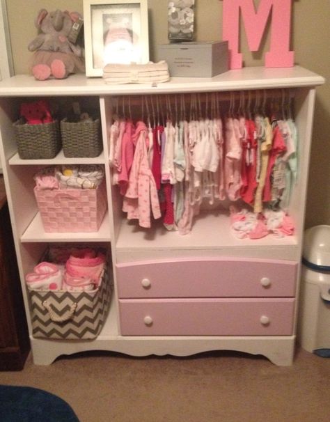 Pink Dog Room Ideas, Puppie Stuff Accessories, Dog Clothes Closet Diy, Diy Dog Closet, Puppy Closet, Dog Grooming Salon Decor, Dog Cabinet, Dog Closet, Dog Room Decor