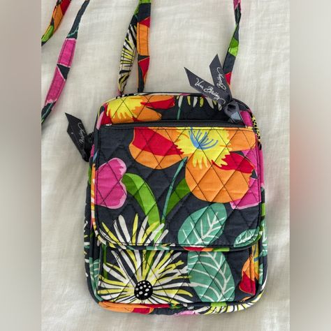 Vera Bradley Crossbody Purse Brand New Condition. Fabric With Fabric Strap And Zippered Compartments. Such A Fun Pattern! Ships Quickly From A Non Smoking Home. Purse Brands, Vera Bradley Bags, Crossbody Purse, Cool Patterns, Pink Grey, Vera Bradley, Purses Crossbody, Tote Bags, Purse