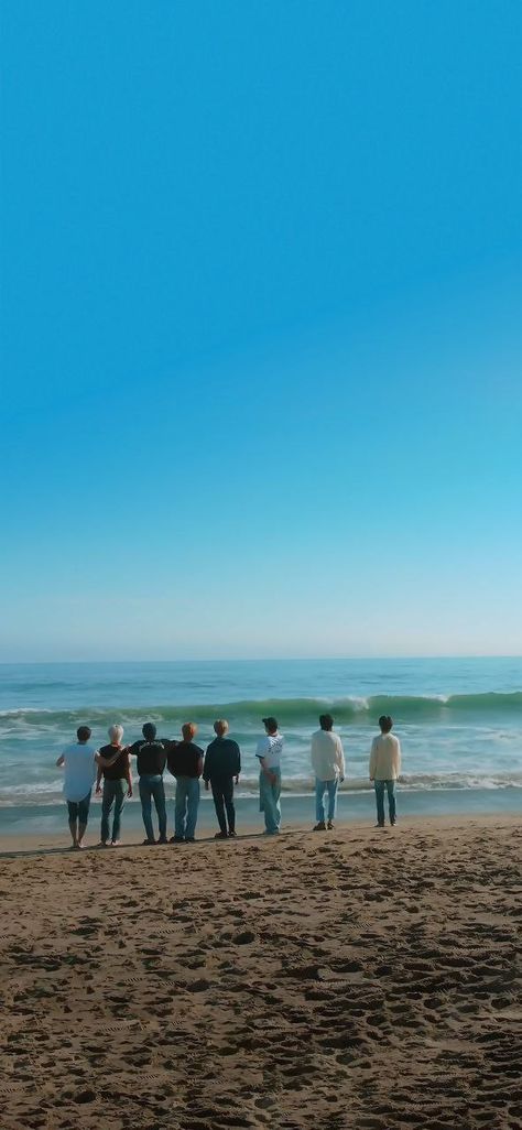 Skz Ot8 Wallpaper, Skz Ot8, Beach Wallpaper, We Are Together, Beach Kids, Summer Wallpaper, Kids Wallpaper, Time Out, Outdoor Kids