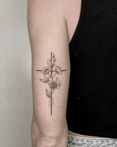 Cross Flower Tattoo, Tiny Cross Tattoo, Simple Cross Tattoo, Pretty Cross, Celtic Cross Tattoos, Tiny Heart Tattoos, Flower Tattoo Ideas, On Tattoo, Bestie Tattoo