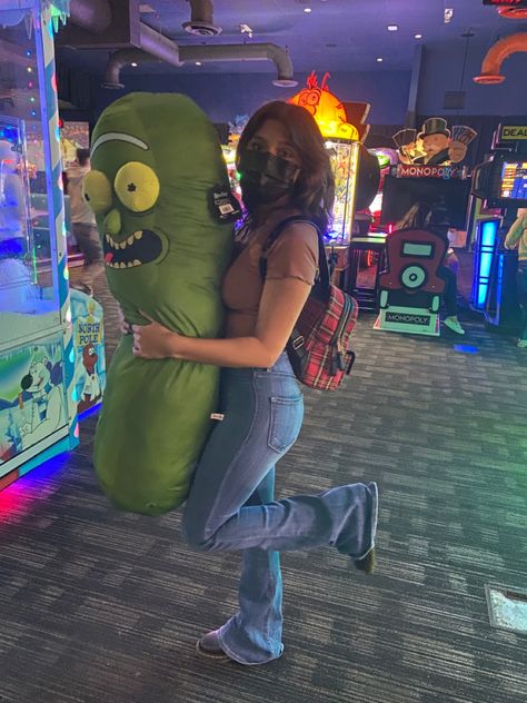 rick and morty 🙄 Dave And Busters Outfit, Dave N Busters, Dave And Busters, Dave & Busters, Taking Pictures, Quick Saves, Clothes