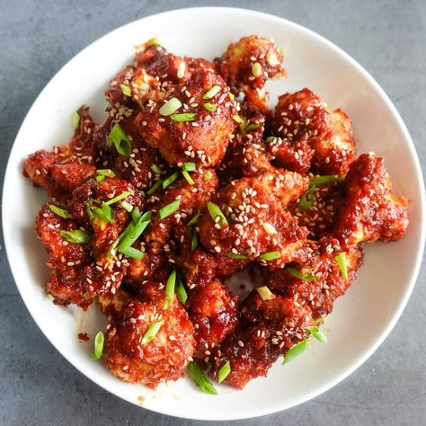 Gochujang Cauliflower, Korean Cauliflower, Korean Sauce, Korean Food Side Dishes, Crispy Cauliflower, Vegan Kimchi, Gochujang Sauce, Cauliflower Wings, Korean Cooking