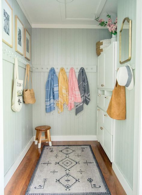 Mudroom With Wainscotting, Hexagon Tile Mudroom, Vertical Wainscoting, Mudroom Wainscoting, Tile Mudroom, Grey Laundry, Hexagon Tile, Farmhouse Laundry Room, Farmhouse Laundry