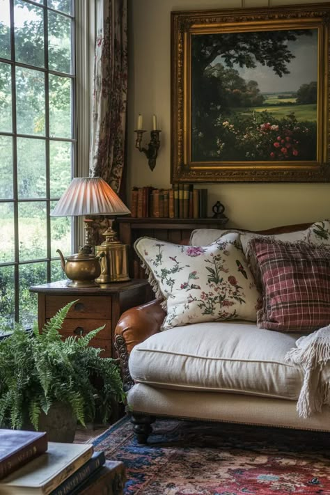 The Ultimate Guide To An English Country Home - Edward George English Cottage Snug, Traditional English Country Living Room, Maximalist English Cottage, Old Country House Decor, Jacobean Living Room, French English Decor, Georgian English Country House, English Cottage Style Apartment, English Country Sofa