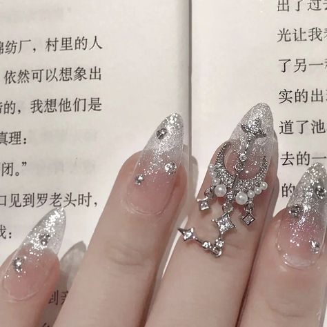 Asian Nails, Nail Swag, Grunge Nails, Jelly Nails, Pretty Gel Nails, Soft Nails, Gem Nails, Really Cute Nails, Silver Nails