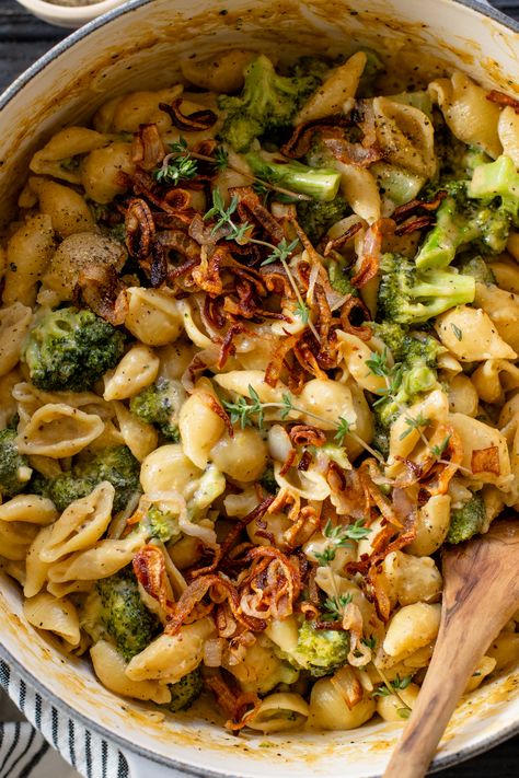 Creamy Vegan Broccoli & Shells - This Savory Vegan 6 Vegan Sisters, Vegan One Pot Meals Healthy, Comfort Vegetarian Recipes, Wholesome Vegan Recipes, Vegan Cheat Meal, 15 Min Vegan Meals, Special Vegan Dinner, Family Dinner Vegetarian, Vegan Pasta Aesthetic