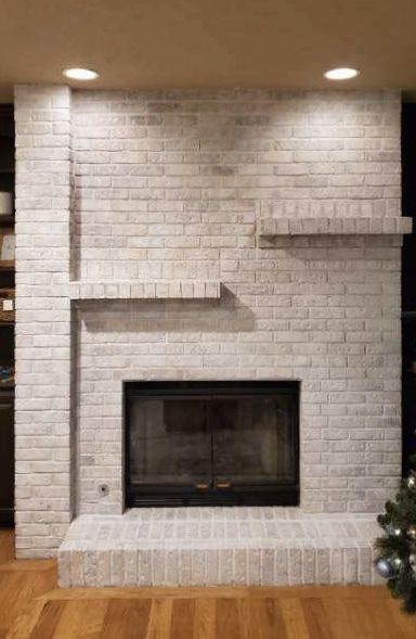 Fireplace Decor Minimalist, Diy Brick Fireplace, White Wash Fireplace, Paint Brick, Fireplace Makeovers, White Wash Brick Fireplace, How To Whitewash, Red Brick Fireplaces, Fireplace Redo