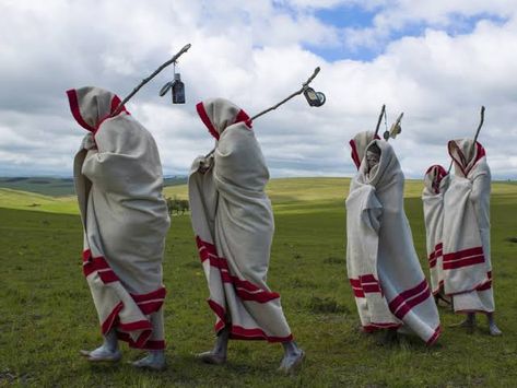 Eastern Cape South Africa, Wrapped In A Blanket, Hiv Prevention, Traditional Invitation, South African Art, Eastern Cape, The Bush, Invitation Card Design, Books Young Adult