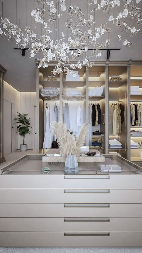 Big Walking Closet, Large Dressing Room, A Walk In Closet, Dream Dressing Room, Dressing Room Decor, Dressing Room Closet, Dream Closet Design, Walk In Closet Design, Luxury Closets Design