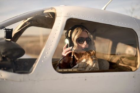 Female Aviator Aesthetic, Plane Senior Pictures, Pilot Senior Pictures, Aviation Graduation Pictures, Airplane Senior Pictures, Aviation Senior Pictures, Female Pilot Aesthetic Airplane, Female Pilot Aesthetic, Jet Photoshoot