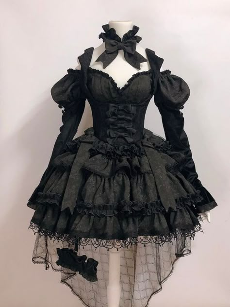 #Goth #fashion #aesthetic #gothcore Haunted Outfit, Gothic Aesthetic Clothes, Gothic Dress Outfit, Goth Lolitas, Gothic Outfit Ideas, Gothic Aesthetic Outfit, Gothic Oc, Goth Fashion Aesthetic, Moon Outfit