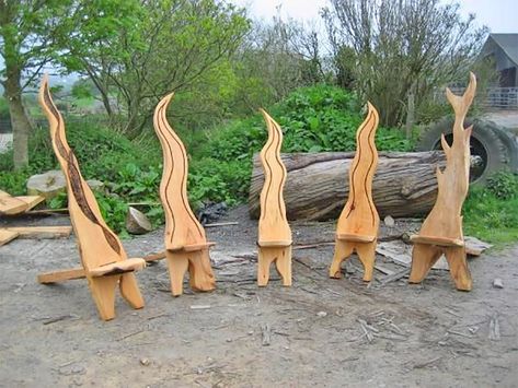 Best viking chair designs - DIY Viking chair and bog chair design inspiration Viking Chair, Chainsaw Art, Chair Design Wooden, Tree Furniture, Wooden Toys Plans, Shark Diving, Chair Designs, Carved Furniture, Log Furniture