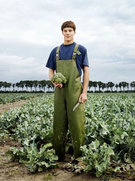 Spring/Gardening Inspo - Imgur Agriculture Photography, Farmer Outfit, Mothers Day Dinner, Pvc Hose, Photographic Projects, Social Design, Environmental Portraits, Farm Boys, Australian Photographers