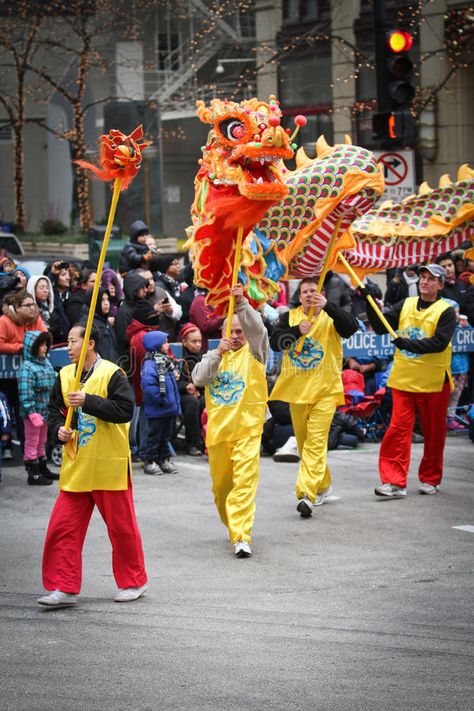 Chinese Dragon Lantern, Chinese Dragon Festival, Chinese Dragon Puppet, Chinese Dragon Dance, Dance Editorial, Japan Dragon, Cultural Dance, Dragon Chino, Chinese New Year Dragon