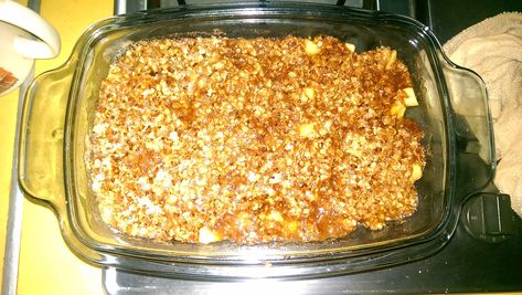 Apple Betty Recipe, Microwave Apple Crisp, Quick Apple Crisp, Microwave Apple, Microwave Apples, Apple Crisp Pie, Easy Peach Crisp, Fruit Crisp Recipe, Oats Flour