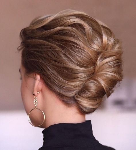 French Roll Updo for Shorter Hair French Roll Updo, Straight Hair Updo, Wavy Updo, Crown Braid Updo, Style For Wedding, Hairstyles For 2023, Natural Dreadlocks, Twist Hairstyle, Updos For Long Hair