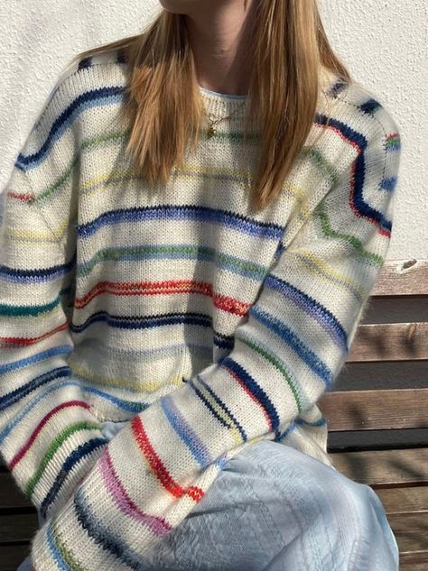 Modern Knitwear, Knitwear Trends, Striped Knitted Sweater, Scrap Yarn, Yarn Sweater, Striped Vests, Yarn Projects, Sweater Knitting Patterns, Knitting Inspiration