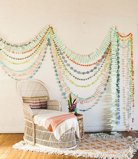 Photobooth Ideas, Dreamy Nursery, Idee Babyshower, Paper Mobile, Baby Room Diy, Festa Party, Foto Tips, Diy Garland, Paper Garland