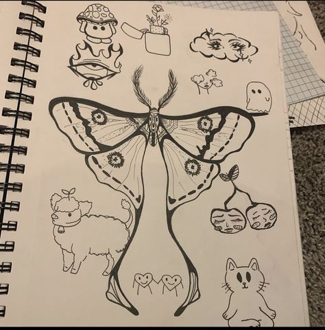 Easy Moth Drawing, Moth Drawing Simple, Moth Doodle, Goth Doodles, Animals Sketch, Moth Drawing, Doodles Drawings, Sketches Simple, Cute Doodles Drawings