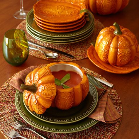 My pumpkin soup bowls (from Pier One) Thanksgiving Table Setting Ideas, Thanksgiving Table Settings Simple, Simple Thanksgiving Table, Thanksgiving Table Setting, Table Setting Ideas, Desain Pantry, 귀여운 음식 그림, Thanksgiving Diy, Tanah Liat