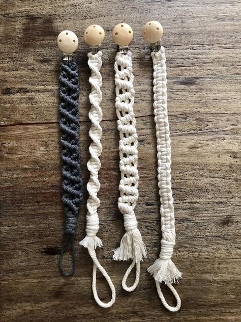 Macrame Pacifier Clip Diy, Dummy Clips Diy, Macrame Dummy Clip, Crochet Pacifier, Crochet Pacifier Clip, Pacifier Clips Diy, Baby Soother, Binky Holder, Wooden Bead Chandelier