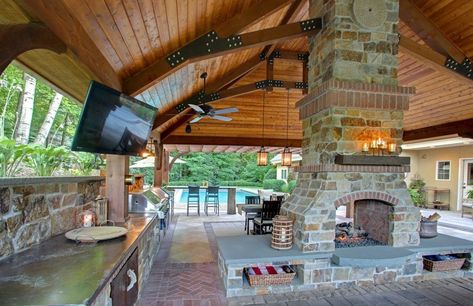 Backyard Renovation, House Porch, Lakefront Living, Fireplace Designs, Outdoor Kitchen Plans, Outdoor Pavilion, Backyard Pavilion, Patio Kitchen, Country Style Decor