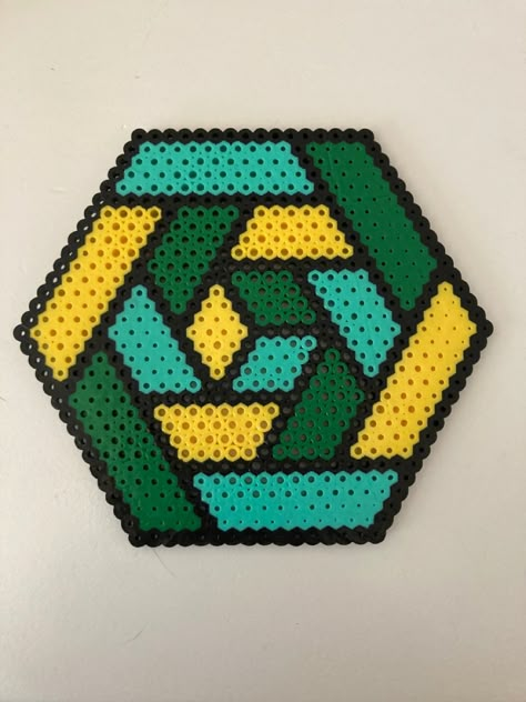 Fuse Bead Patterns Hexagon, Hexagon Perler Bead Patterns, Perler Bead Crafts, Hexagon Canvas, Perler Beads Ideas, Beads Perler, Hamma Beads Ideas, Panel 3d, Easy Perler Bead Patterns