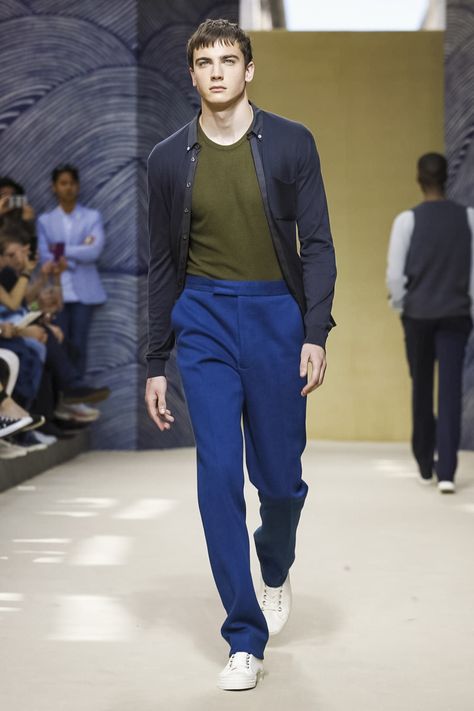 John Smedley Fashion Show Menswear Collection Spring Summer 2018 in London Fashion Week Manly Style, Menswear Runway, London Fashion Week, Lookbook, Fashion Show, Spring Summer, Fashion Week, London, Pants