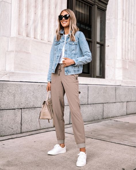 Icon Denim Jacket With Washwell™ curated on LTK Khaki Joggers Outfit Women, Beige Joggers, Airport Outfit Spring, Joggers Outfit Women, Athleisure Outfits Spring, Chic Airport Outfit, Airport Chic, How To Wear Joggers, Beige Hose